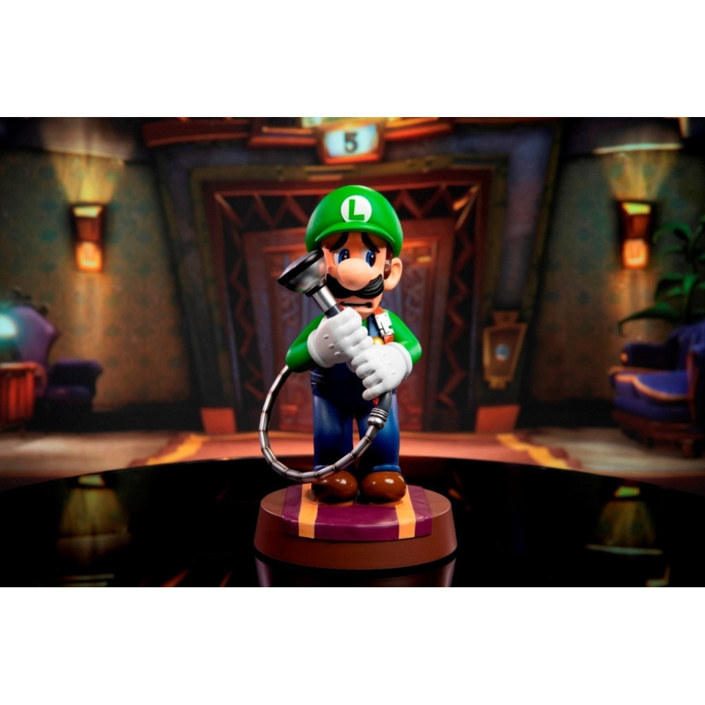 Luigi's Mansion 3: Luigi 9 inch PVC Standard Edition Luigi's Mansion 3: Luigi 9 inch PVC Standard Edition